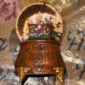 Taylor Swift The Eras Tour Acoustic Piano Snow Globe